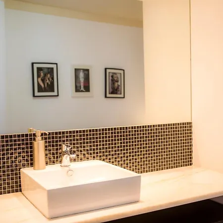Marreiros Neto Apartment