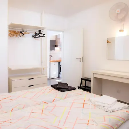Marreiros Neto Apartment